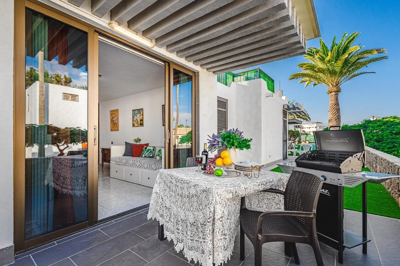Bungalow -2 Minute From The Beach. Playa de las Américas Spanien