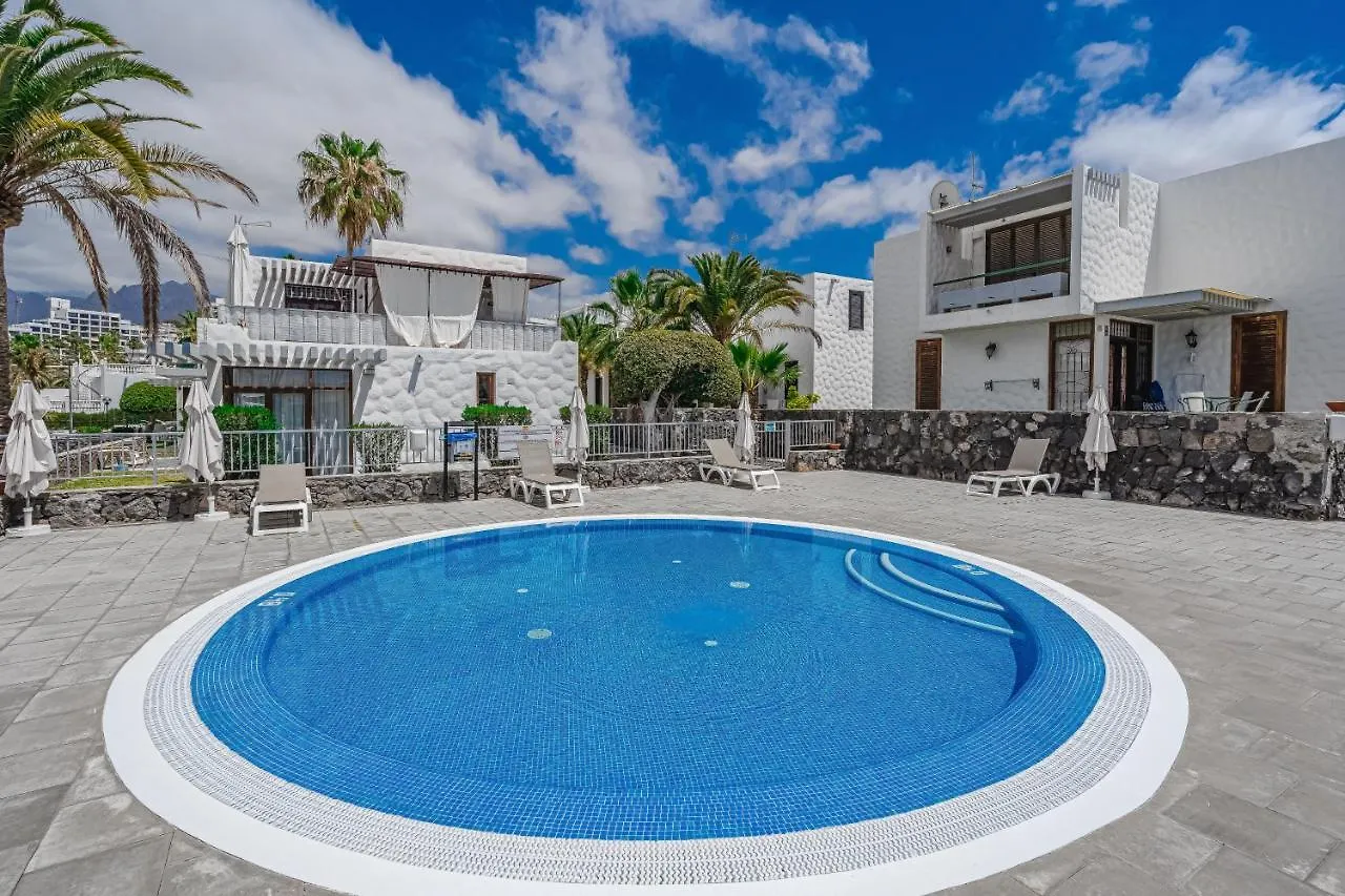 Bungalow -2 Minute From The Beach. Playa de las Américas 0*,  Spanien