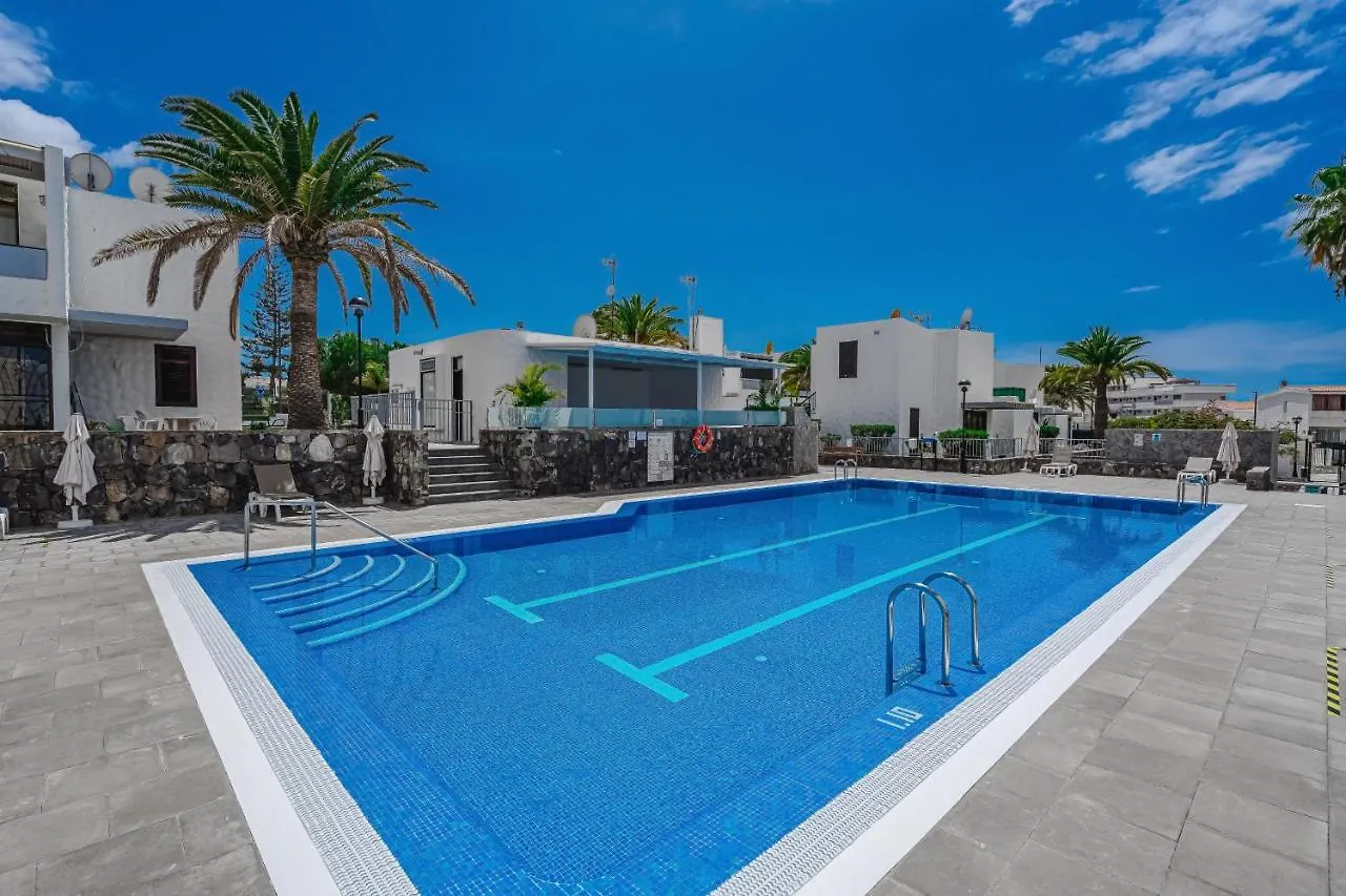 Bungalow -2 Minute From The Beach. Playa de las Américas